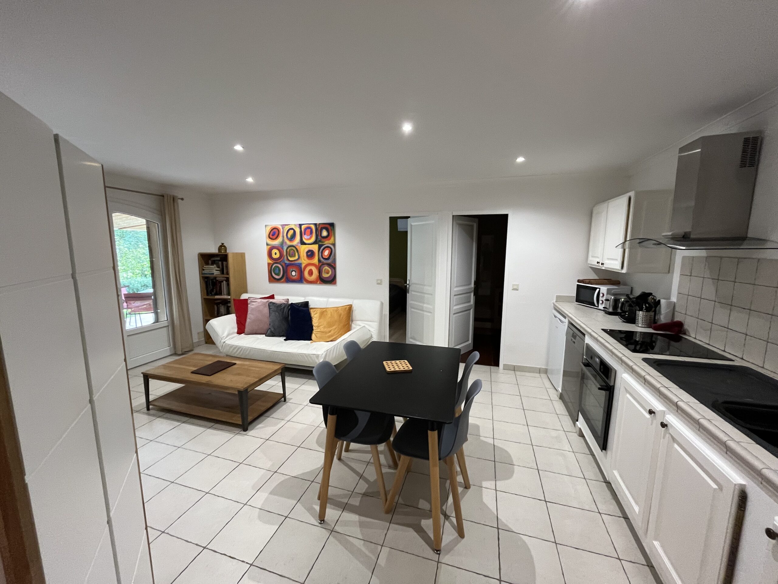 Cottage — Garden-side living and kitchen