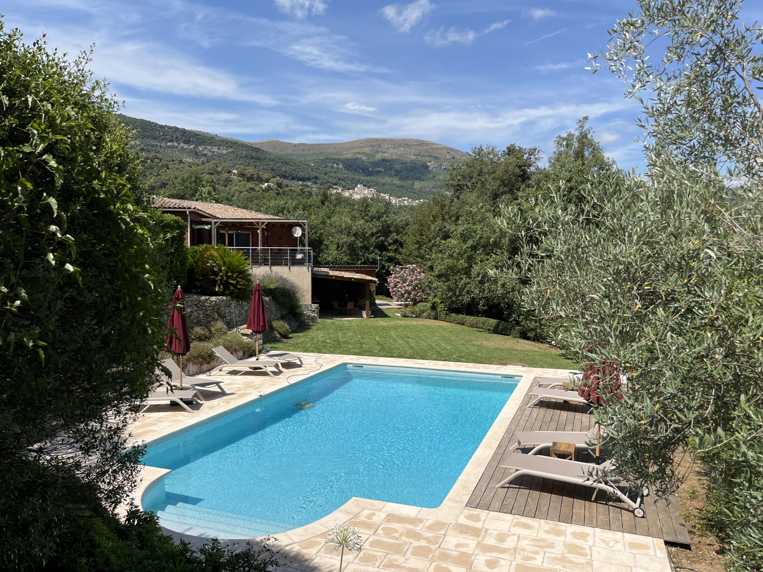 Villa Côté Soleil - la piscine et son jardin