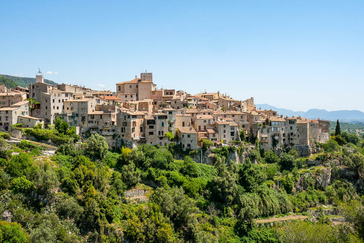Le village de Tourrettes sur Loup à proximité de la Villa Côté Soleil